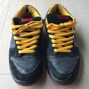 Used Nike SB Dunks Appetite for Destruction